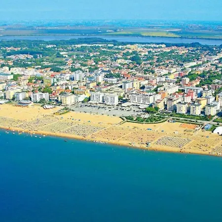 Cozy Flat In The Area In *