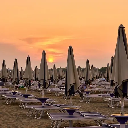 Beachside For Families And Friends Bibione