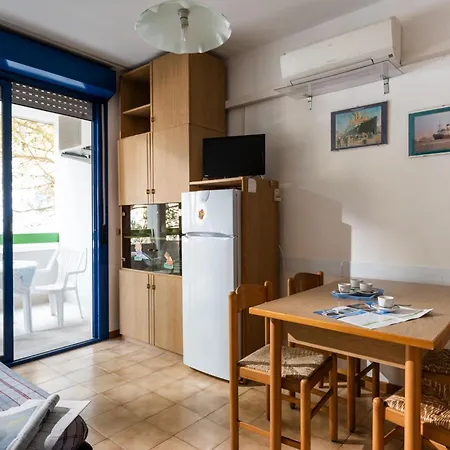 Cozy Flat In The Area In *