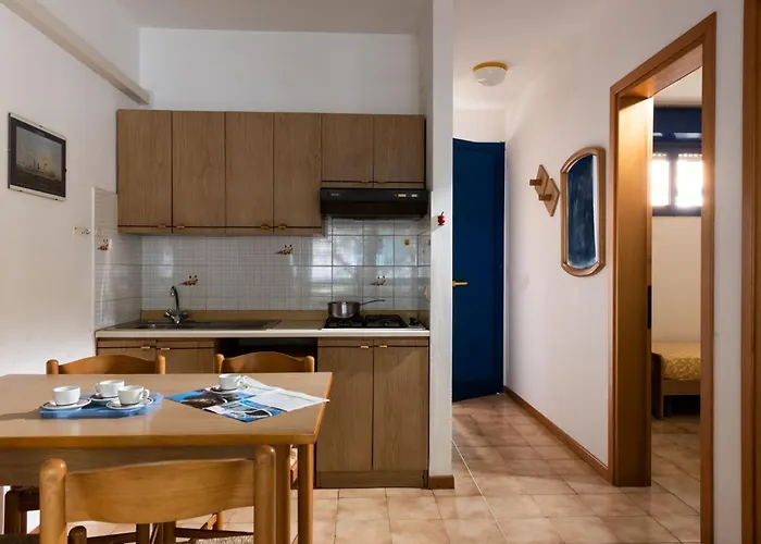 Beachside Apartment For Families And Friends